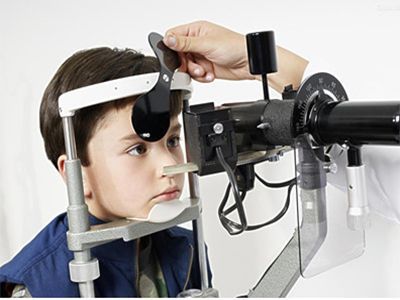 孩子有时候斗鸡眼怎么纠正,孩子有轻微斗鸡眼如何矫正