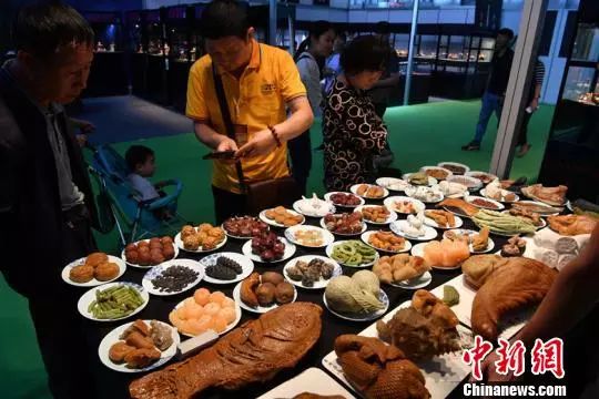 昆明石博会有火山石卖吗,昆明石博会真品图