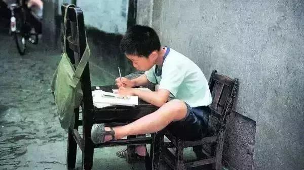 身份证是1970-1989年的注意了!再不看就没有了,很重要