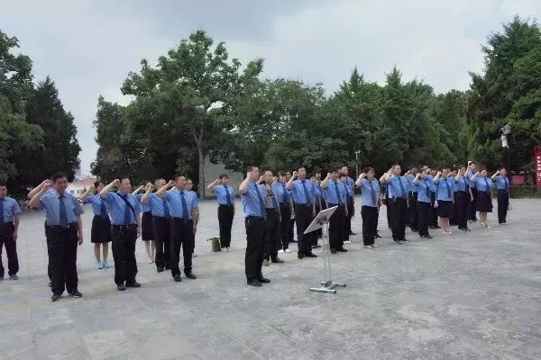 聆听榜样故事感受榜样力量——市检察院*党**员干警赴焦裕禄同志纪念馆参观见学