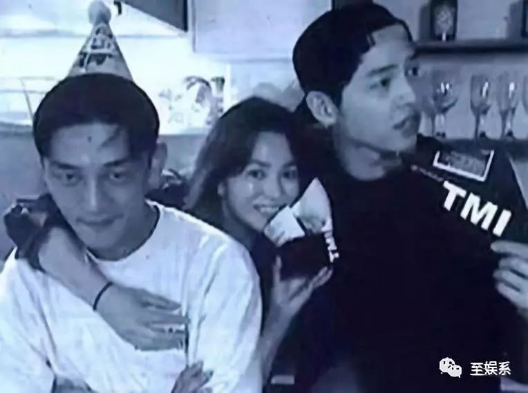 上海gay吧玩两晚！刘亚仁是弯的吗？宋慧乔可能早就透露了线索……