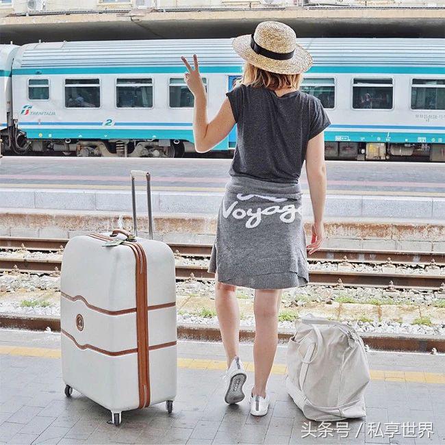 旅游行李箱的必备清单,夏季旅行带哪些行李比较好