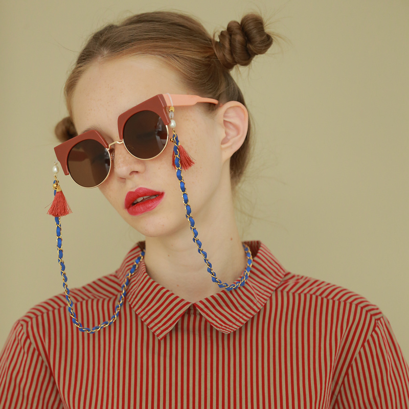 有了这时尚的眼镜链戴眼镜再也不显得古板了!