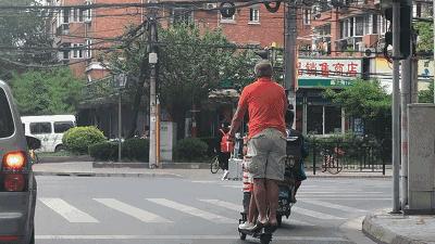 花式遛娃完整视频,马尔代夫花式遛娃视频