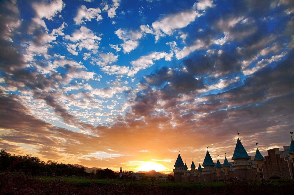 十大被荒废的游乐园,全国最大的烂尾游乐园