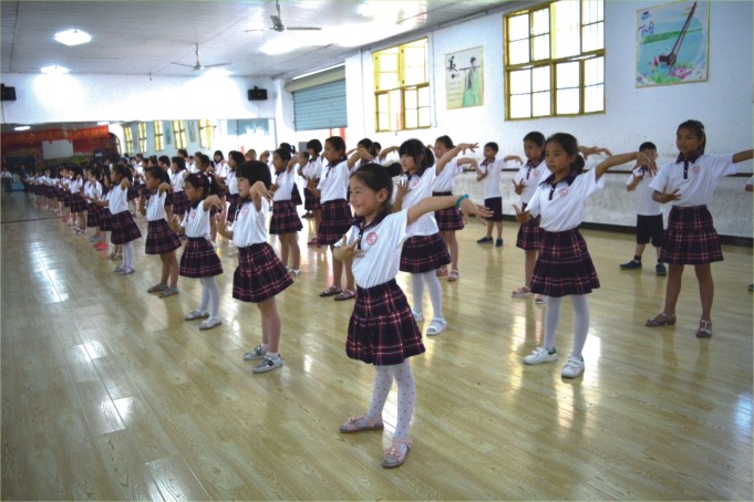 高州市黄冈实验学校2021年,高州黄冈实验学校学费