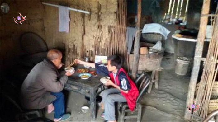 为啥钱越花越多呢,为什么钱越来越多反而越穷