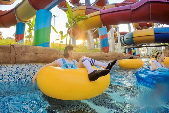 水宝宝球大挑战,法国队足球宝贝闯关落水