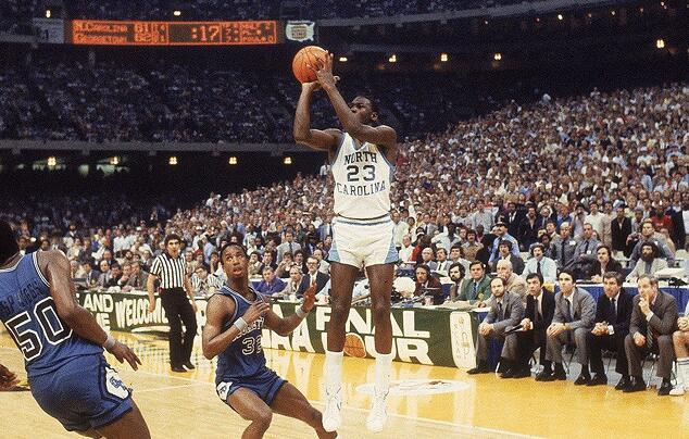 都知道乔丹长到198厘米的故事，但你知道谁刺激了乔丹要长高吗？