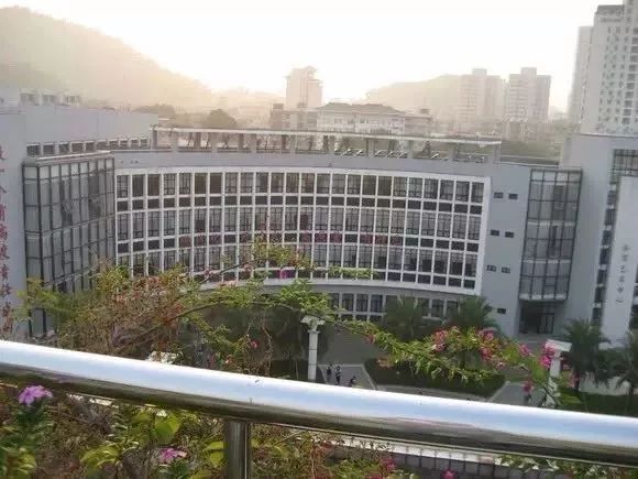 珠海二中俯瞰图,珠海斗门人快看