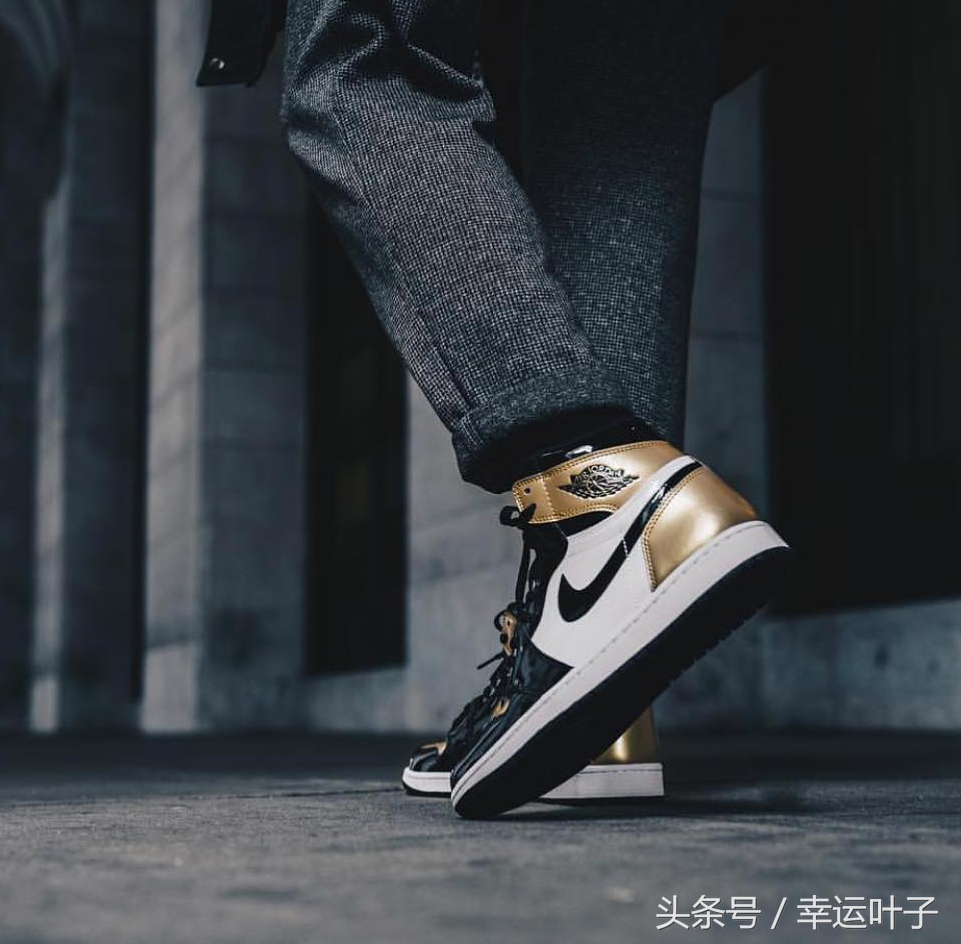 aj1经典款黑红脚趾为什么不涨价,aj1白丝绸和黑脚趾哪个值得买