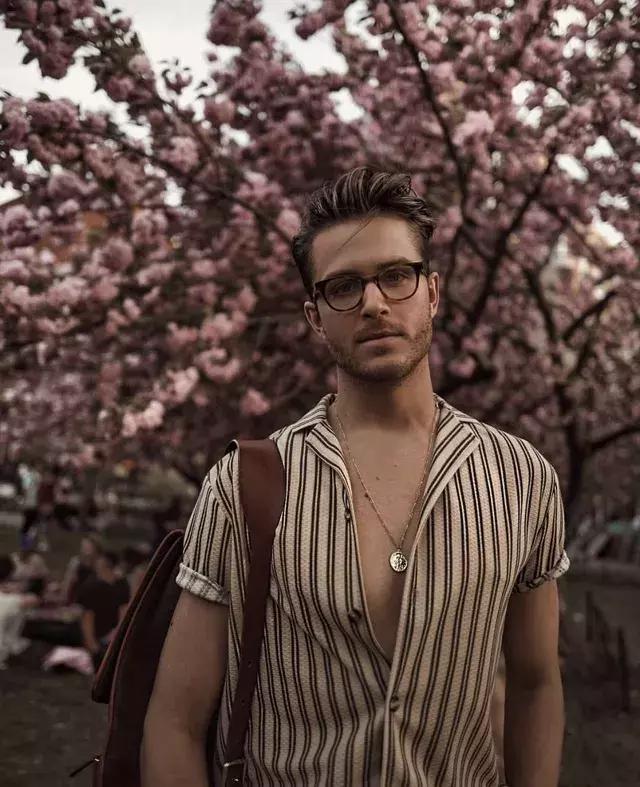 时尚博主教你穿衣｜摆脱摒弃土直，变身时尚王子—AdamGallagher