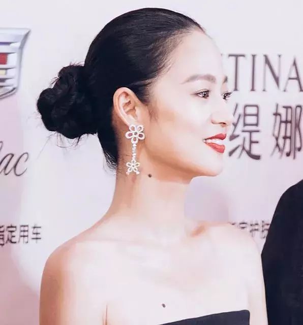 周韵时装采访,高端访谈周韵