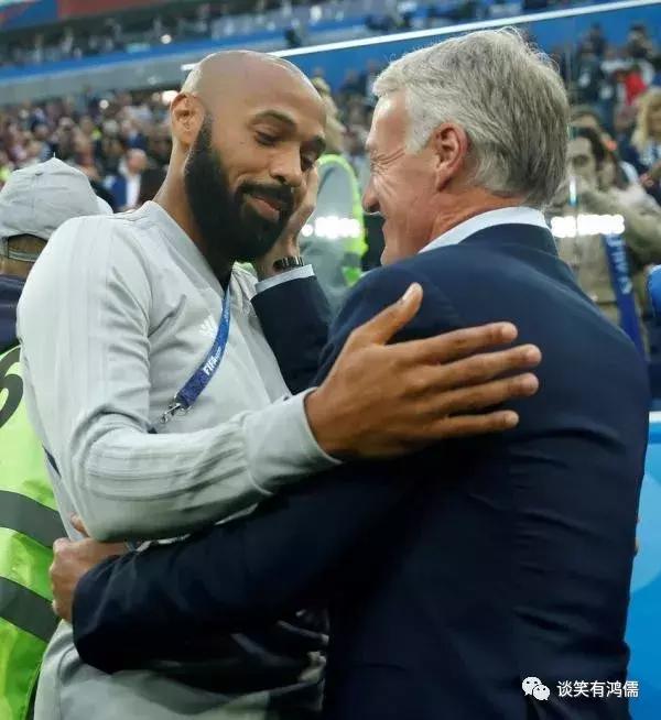 马克龙法国大革命,马克龙西方民主危机