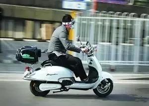 高温充电电池容易鼓包吗,夏天电池充电保养的正确方法