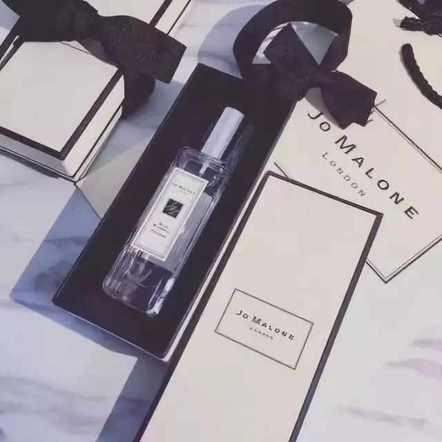 香水味歌曲原唱,你身上有她的香水味