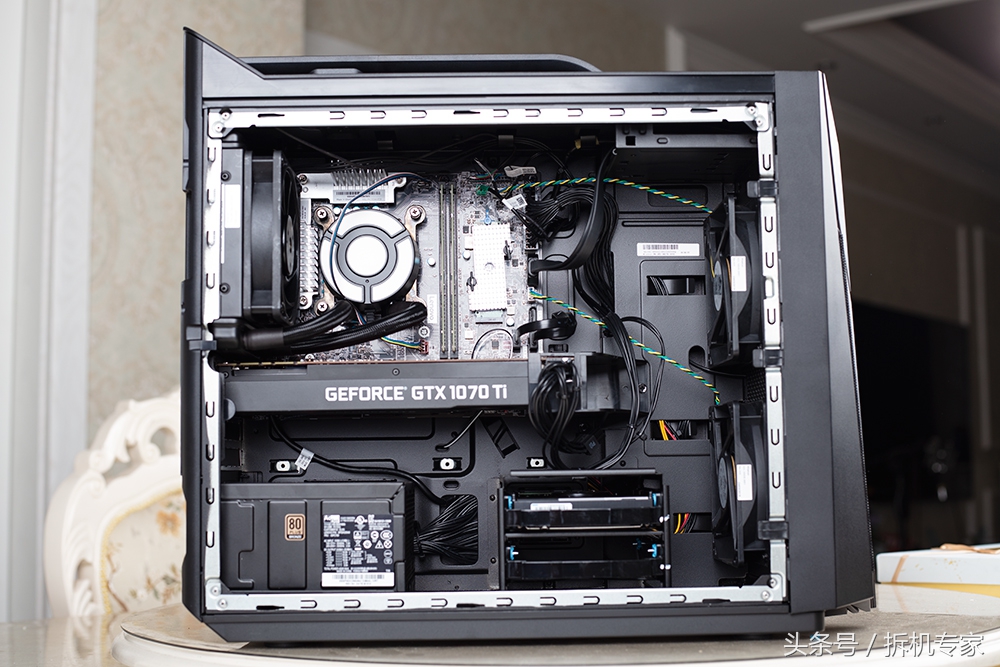 流畅吃鸡笔记本电脑配置推荐,联想游戏台式机刃9000