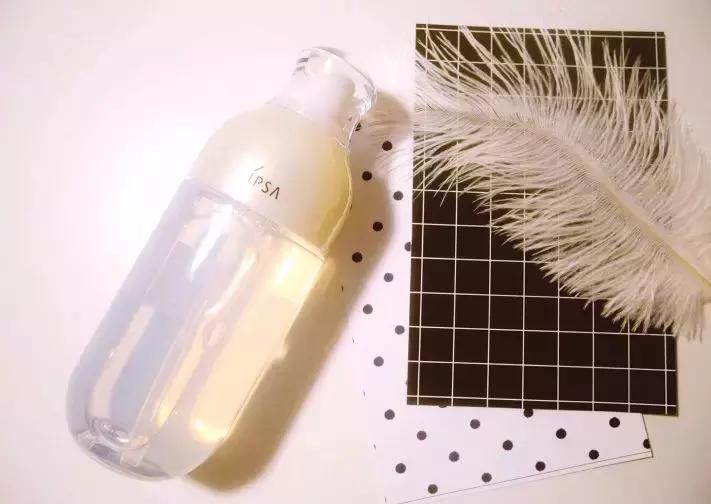 油性皮肤夏天适合用什么水乳,夏天最好用的水乳干皮