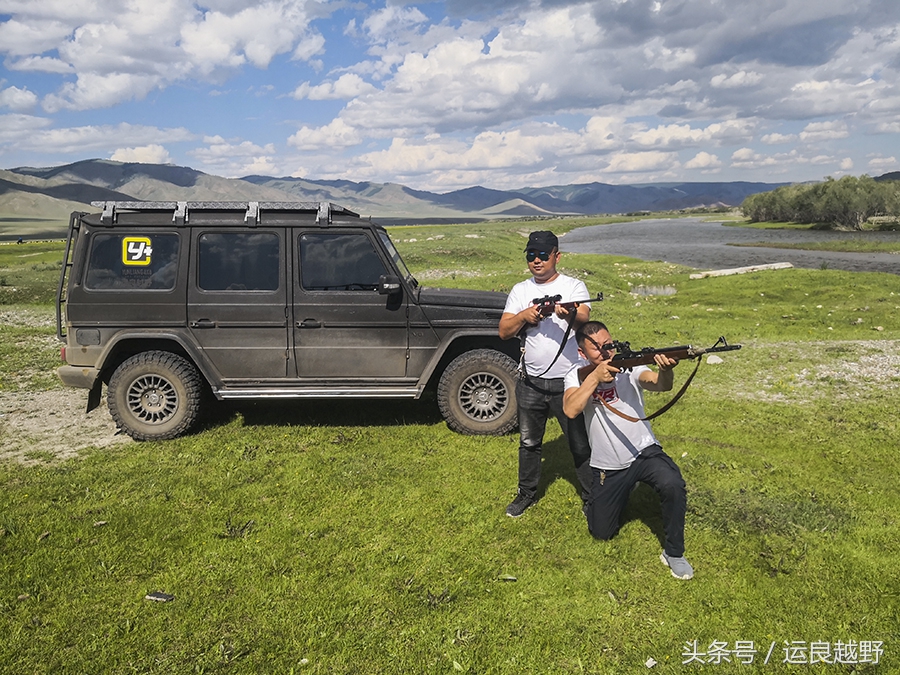 你问我归来由何方，我指着外蒙的方向