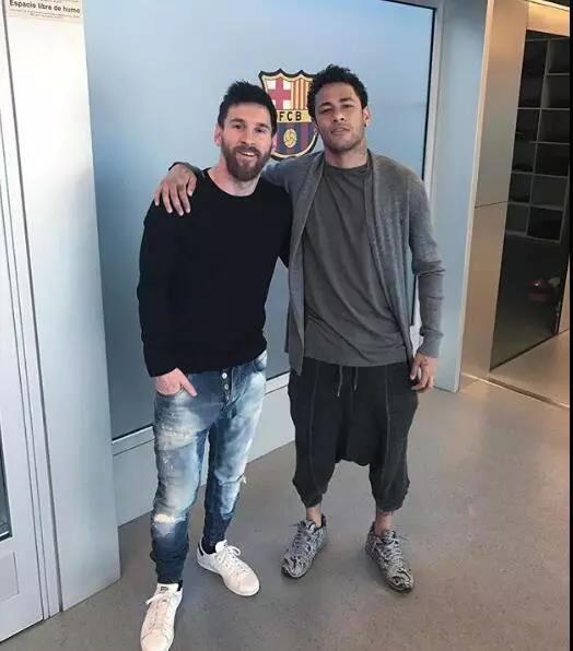 如果法国队夺冠会穿黑袍吗,法国足球队能否再夺世界杯