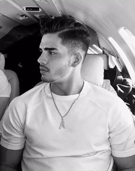 如果举办足球界穿衣世界杯，法国队一定拿不到冠军