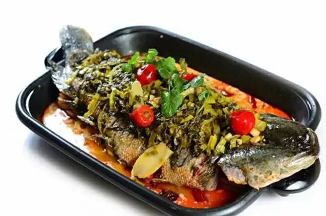 济南历下区半天妖烤鱼,济南小草屋诸葛烤鱼