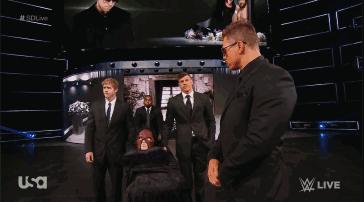 兰迪奥顿残忍时刻,smackdown最新一期兰迪罗曼