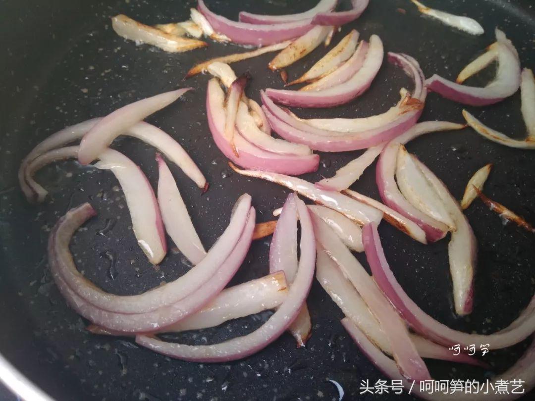 板栗土豆胡萝卜香菇焖鸡的做法,用电饭锅做的香菇焖饭