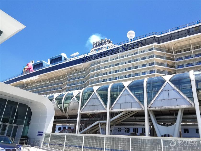 坐奢华游轮什么感受？房间就像漂在海上量子号游记！