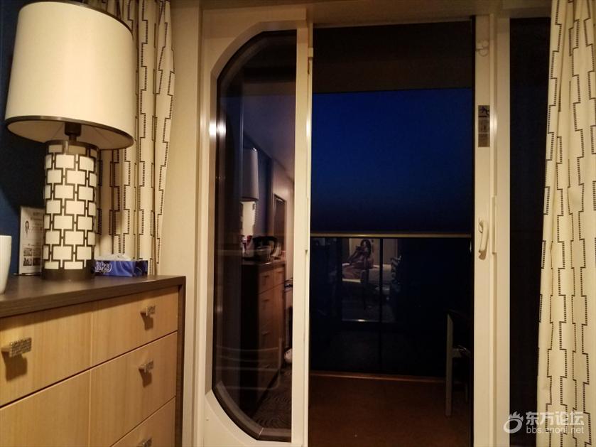 皇家加勒比游轮量子号游记,坐海洋量子号游轮旅游攻略