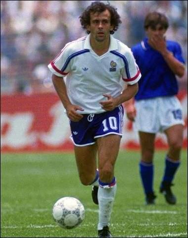 史上最强的十大足球运动员,足球史上最伟大的球员排名