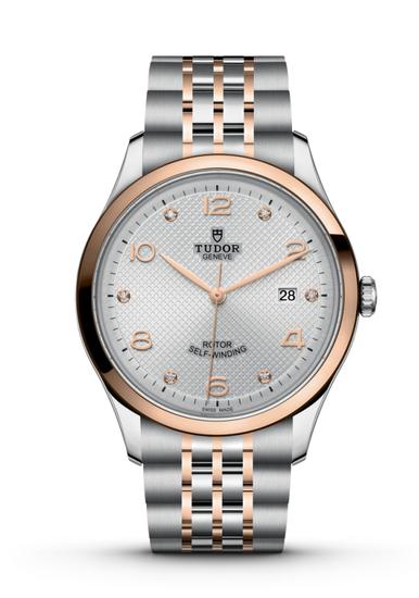 一头乱发的“邋遢大王”贾斯汀比伯14万美元情侣钻表说买就买