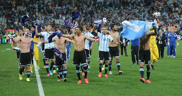 马拉多纳对梅西的态度如何,马拉多纳说梅西是最好的