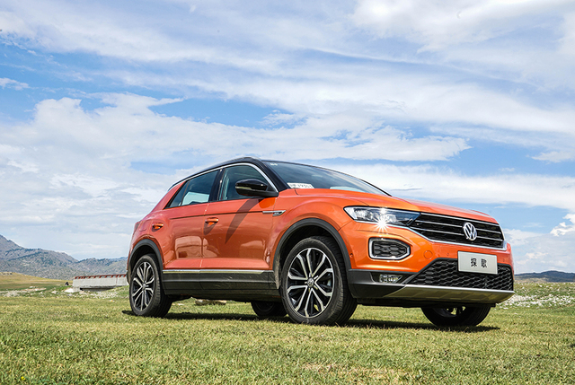 领克02丰田chr,丰田c-hr2020款领先版试驾