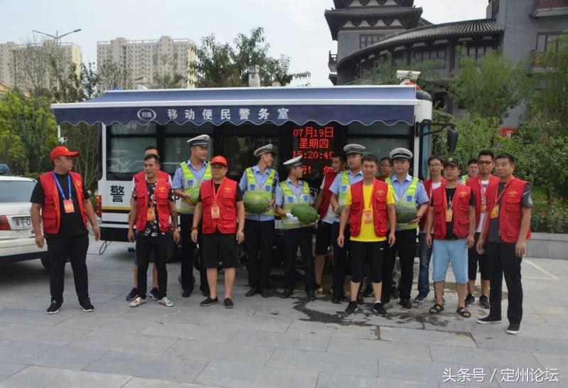 河北定州这些人竟然买了一万两千斤西瓜！给全城最可爱的人