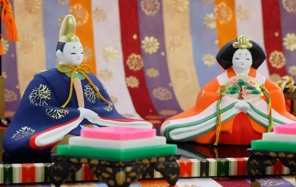 出国旅游千万别贪小便宜,出国游这些禁忌不能碰要谨记