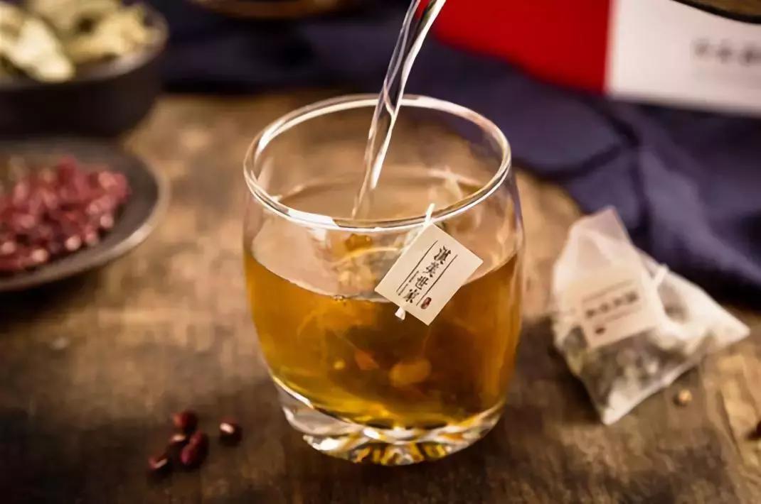 夏天健脾祛湿用什么泡水喝,祛湿滋阴降火的茶饮有哪些