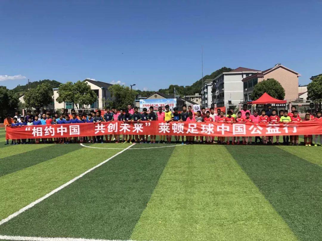 浣撹偛姣旇禌涓殑涓鍙嬭皧,浣撹偛浜ゆ祦澧炶繘涓ゅ哺閫夋墜鎯呰皧