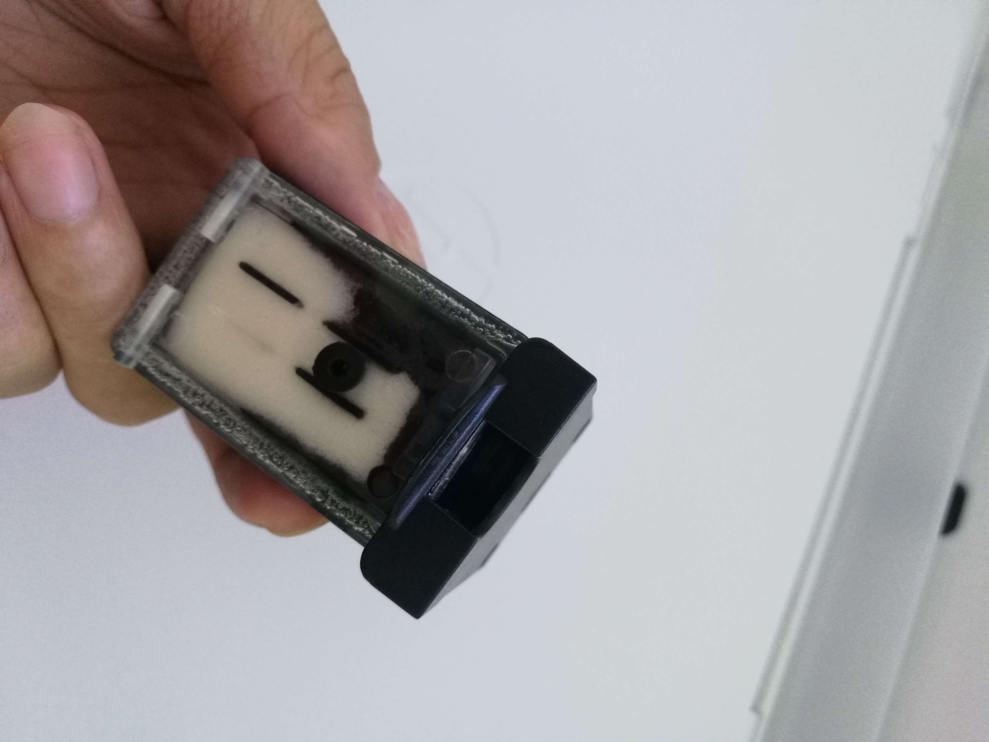 hp2132打印机墨盒安装,hp打印机2132怎么取下墨盒