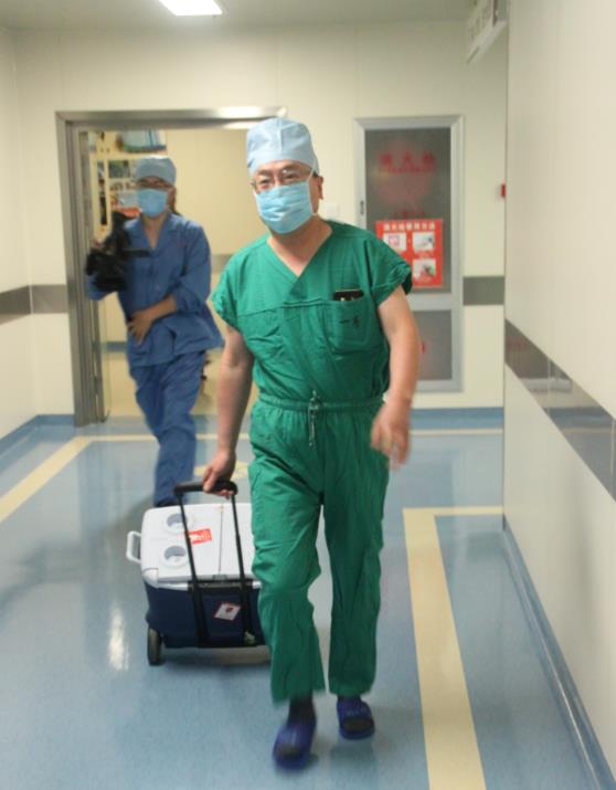黑龙江首例人工心脏成功植入,全球首例全胸腔双肺移植完成