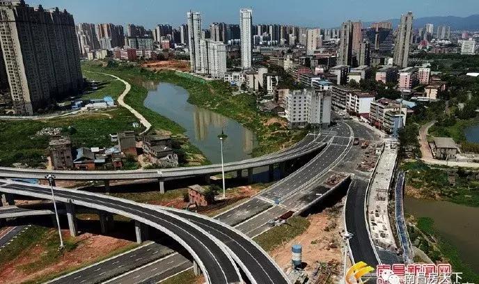 南昌洪都四区足球场未来规划图,江西南昌体育公园规划