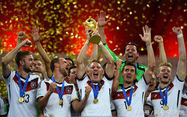 中国体坛十大功勋教练,足坛历史上十大伟大教练