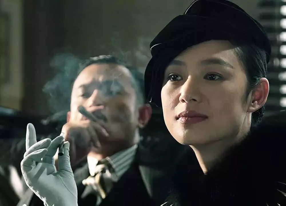 从睡觉判断一个男人爱不爱你,怎么判断一个男人爱你还是耍你玩