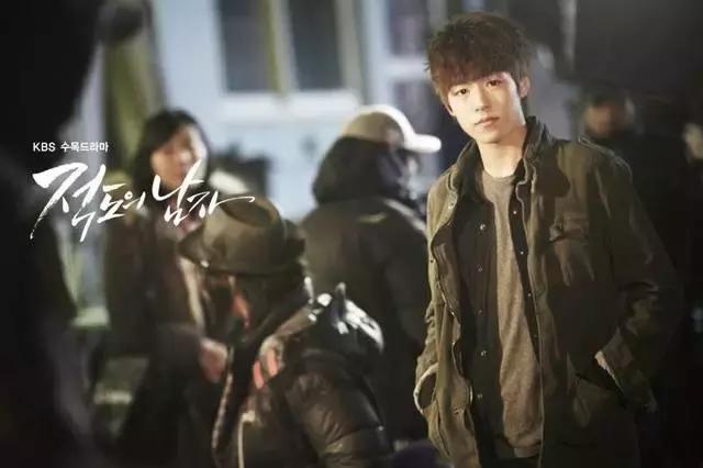 韩国男明星李玹雨,金秀贤李玹雨runningman