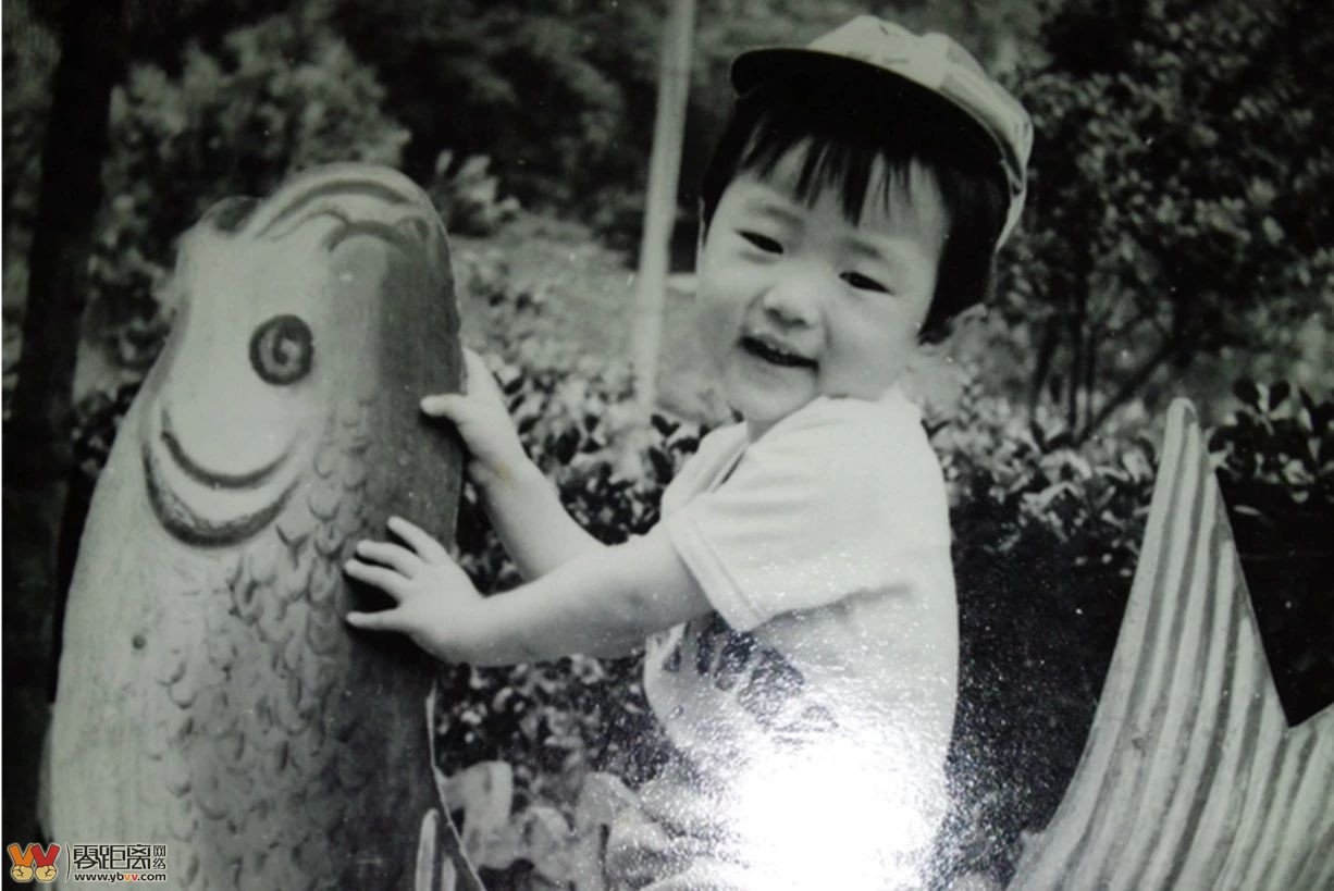 宜宾传奇80后电视台的工作不要去自己开工作室，终成模玩第一人！