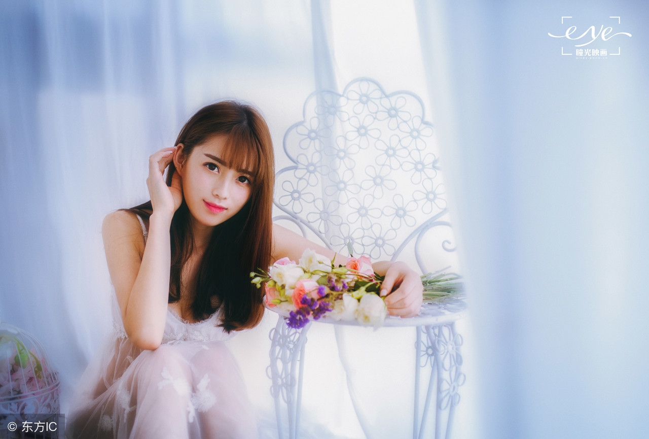 她身上最敏感的地方是哪里，身上有几处红痣？说！