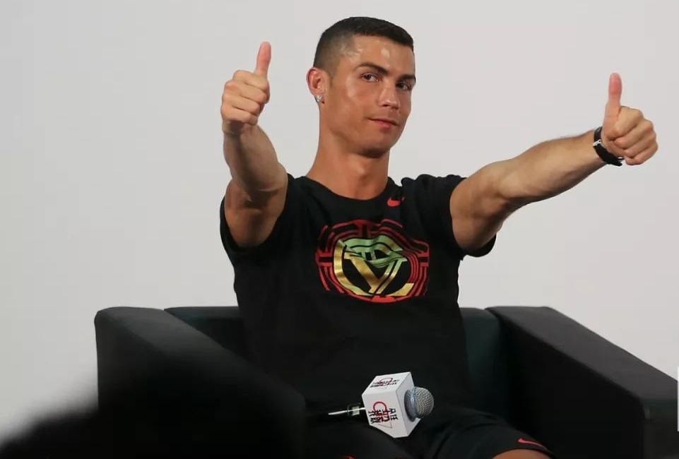 高晓松采访c罗引起c罗不满,高晓松对c罗的影响