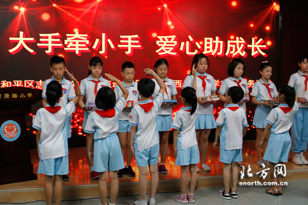 天津关爱儿童志愿者,天津志愿者暖冬行动