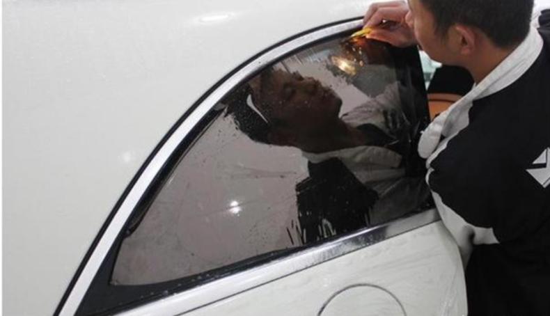 车窗贴膜后一键升降失灵了怎么办,车窗贴膜后误操作升降车窗了