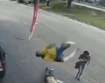 假摔名场面内马尔恶搞,内马尔翻滚吧搞笑视频